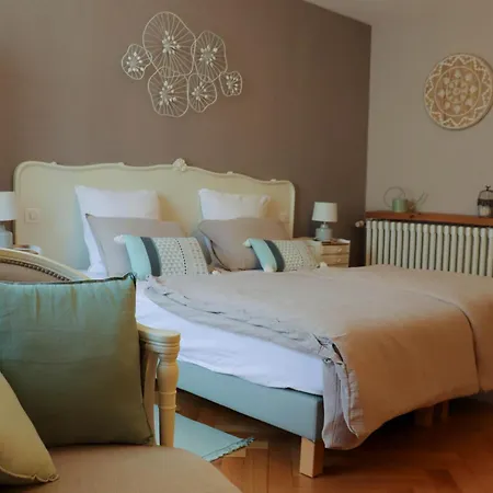 La Cour 1750 Apartman *