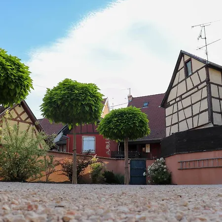 La Cour 1750 Hattstatt